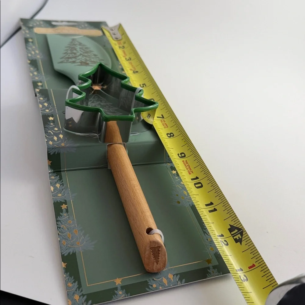 Silicone Spatula with Christmas Tree Cookie Cutter